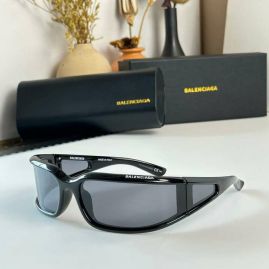 Picture of Balenciga Sunglasses _SKUfw54023026fw